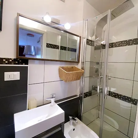 Апартаменти Moderno Monolocale In Centro